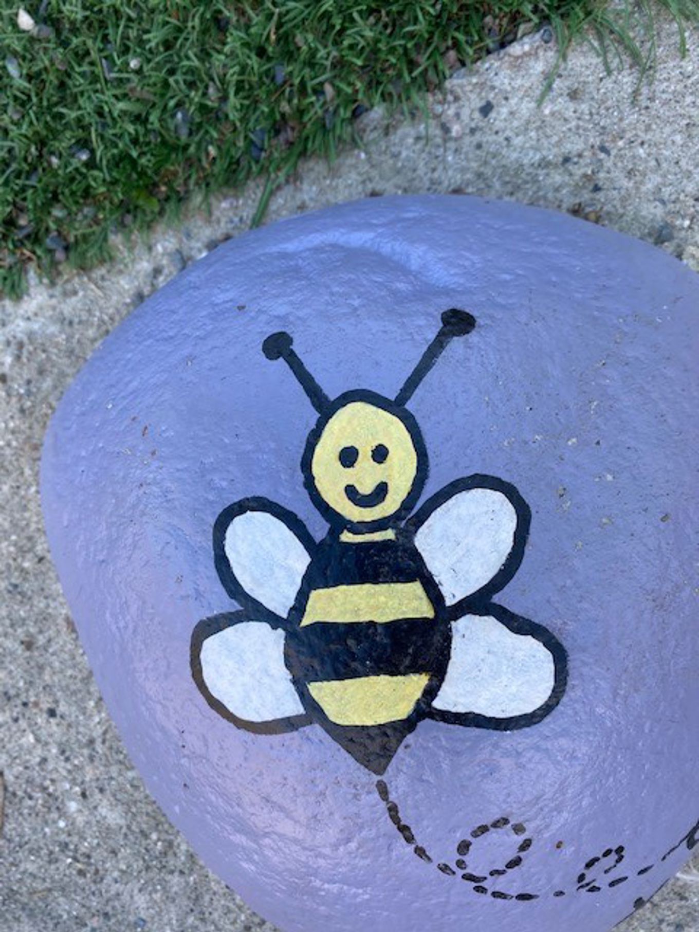 Foto: Bie Malt bie på stein