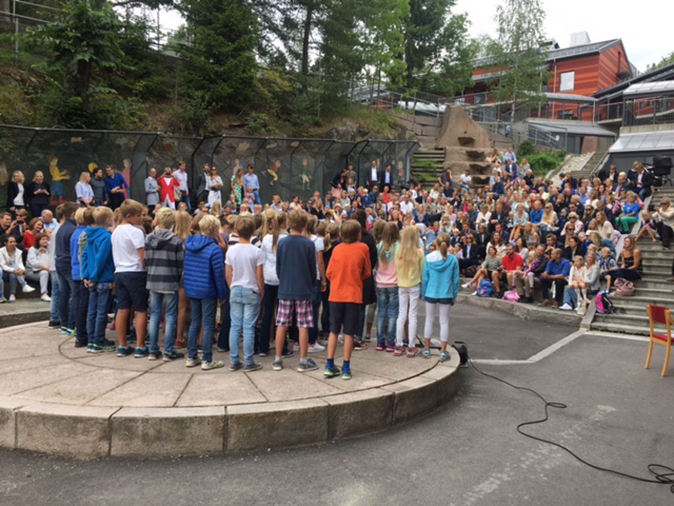 Foto: Første skoledag i amfiet Første skoledag i amfiet