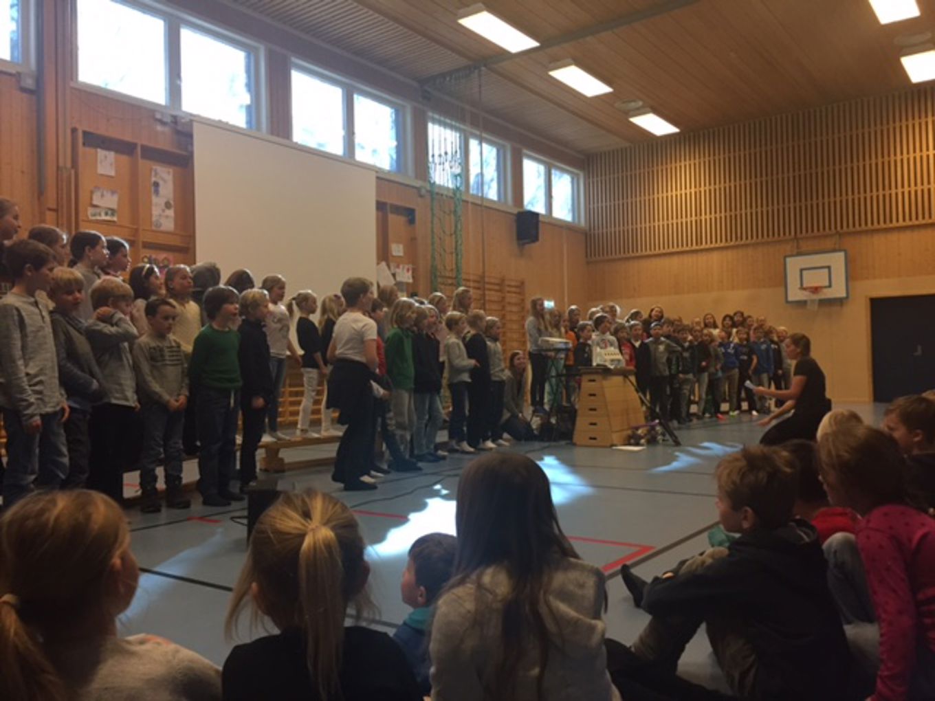 Samling i gymsalen 23. mars