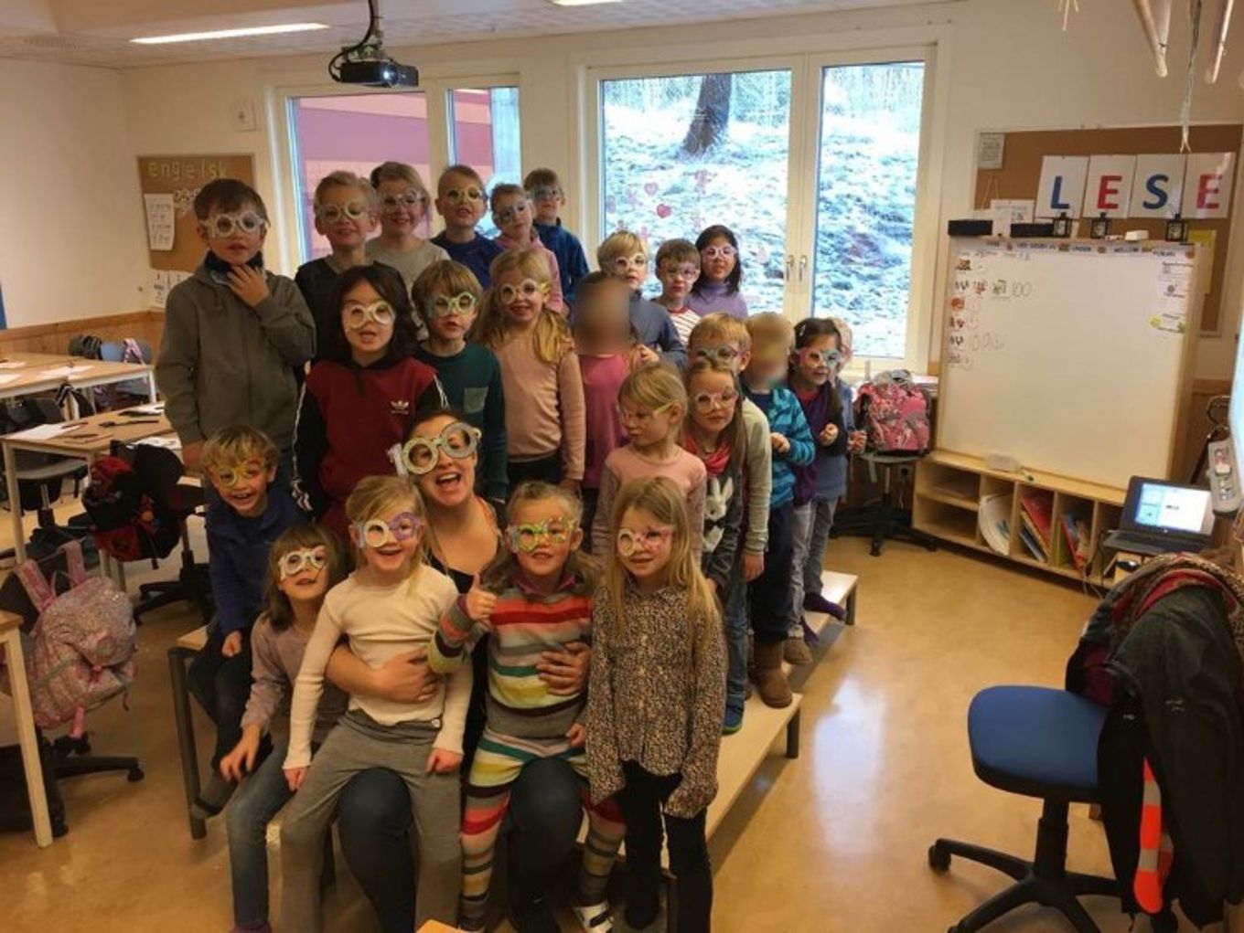 Foto: 100 dager på skolen. 100 dager på skolen.